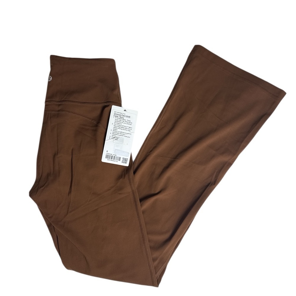 Lululemon Groove Super High-Rise Flared Pant Nulu – NWT, Size 6, Roasted Brown - Picture 7 of 8